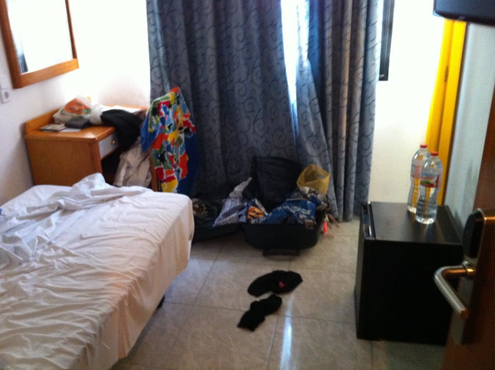 Zimmer 238 - 3x3m + Bad.  Hotel Osiris