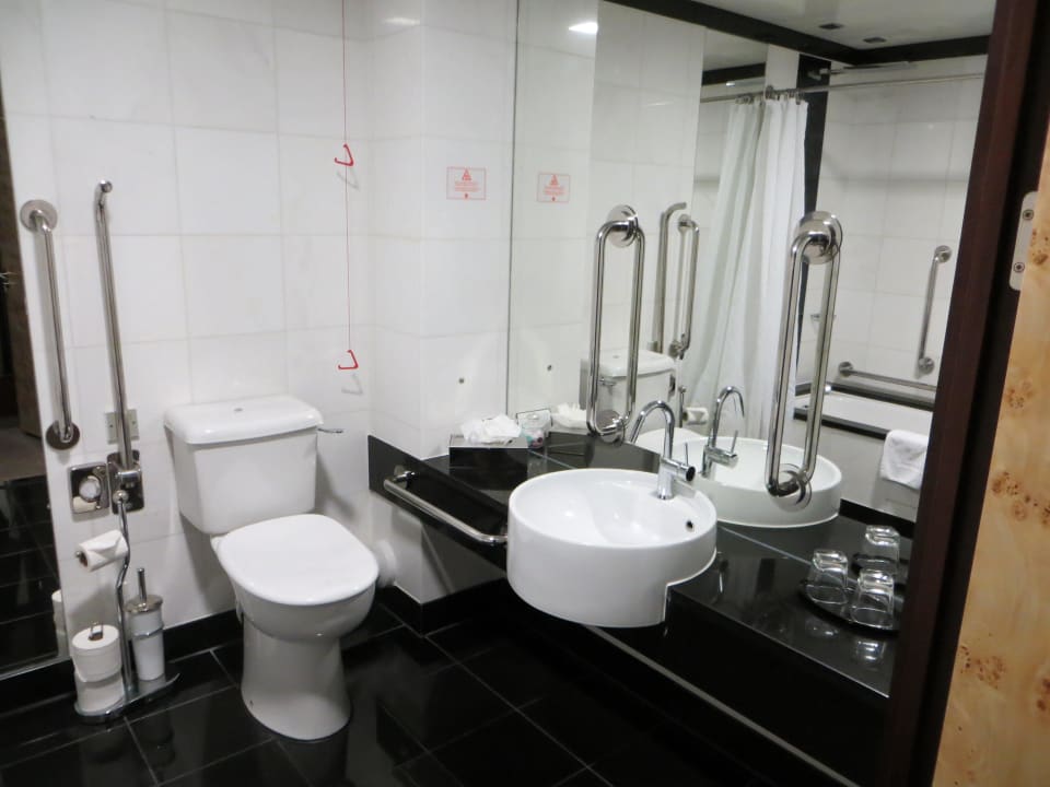 Bad (behindertengerecht) Leonardo Royal London St Paul’s