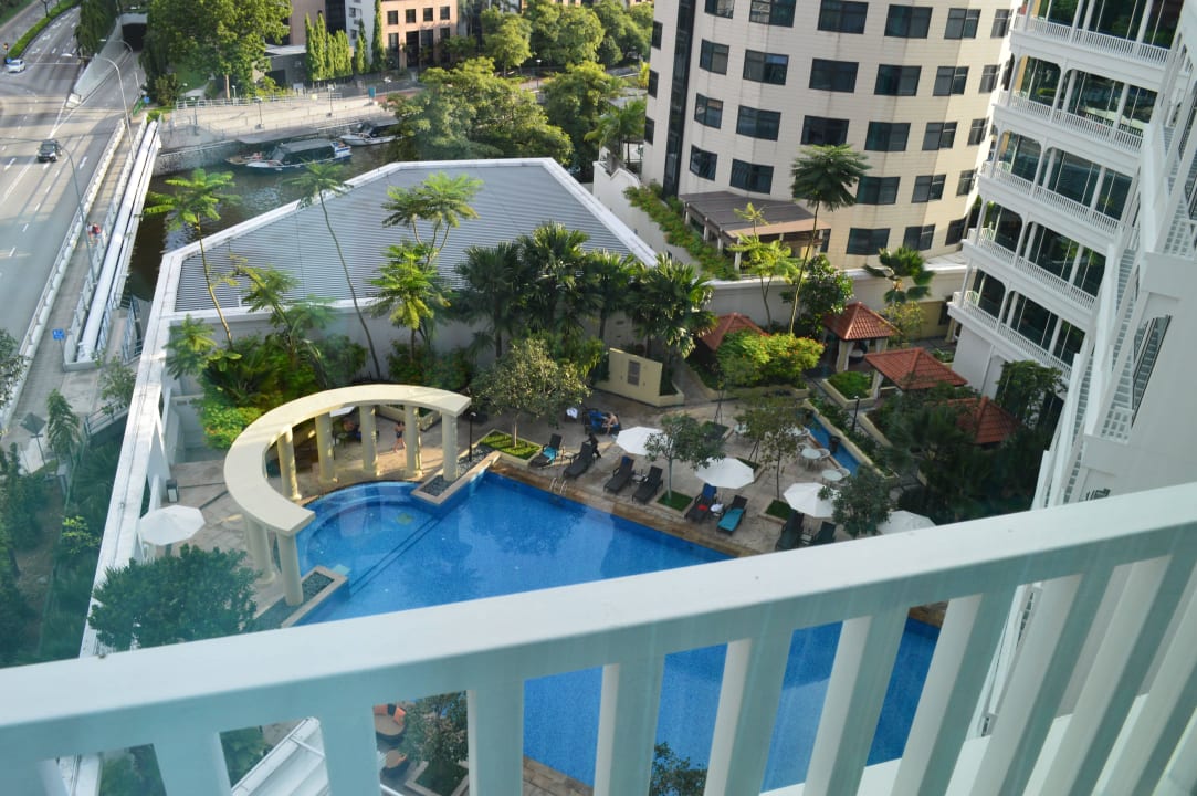 Pool Seite The Robertson House by the Crest Collection