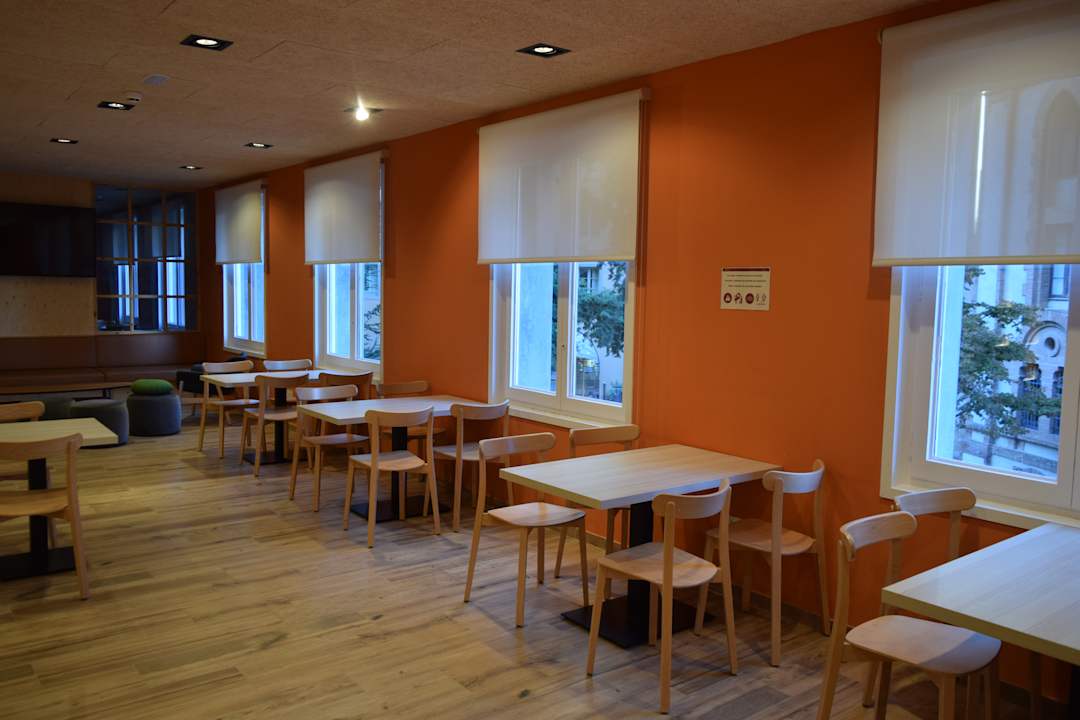 Gastro Alberg Abat Oliba