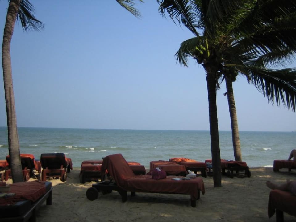 Liegen am Strand Anantara Hua Hin Resort