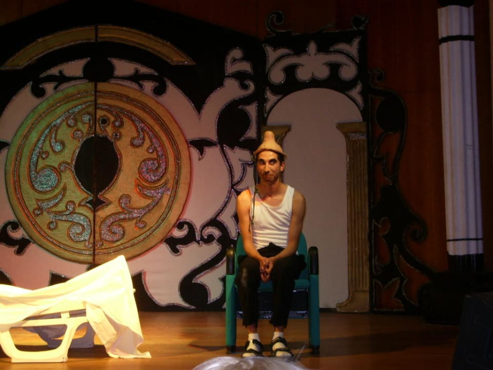 Showbühne innen PALOMA Perissia