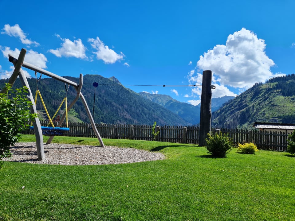 Gartenanlage Almfamilyhotel Scherer