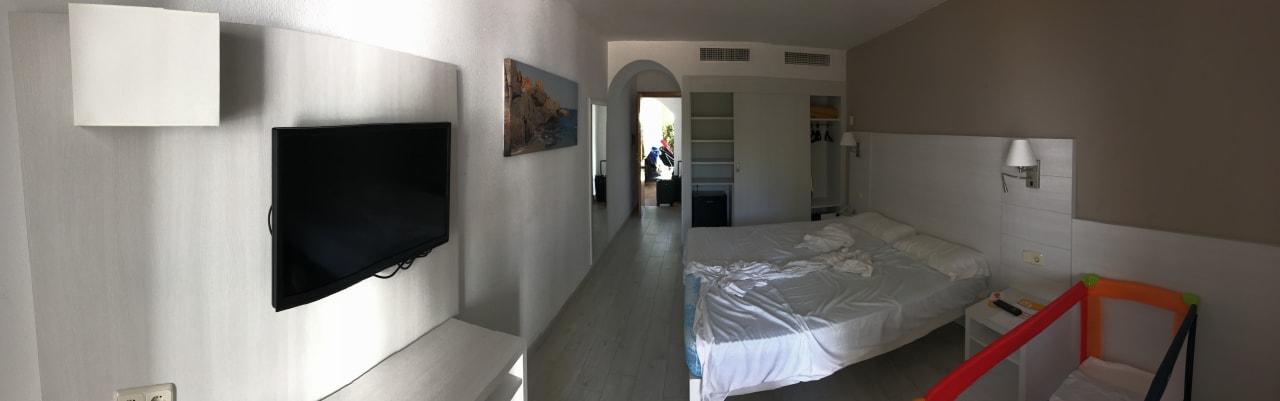 Zimmer Calimera Fido Gardens