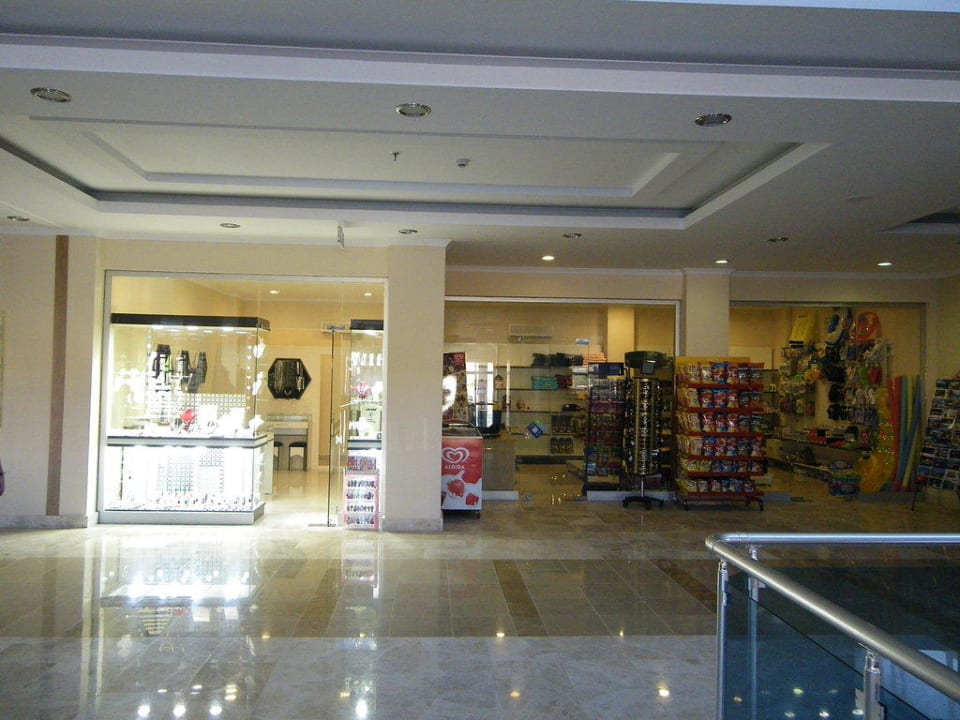 Schmuckladen und Einkaufsladen Solivia Hotel