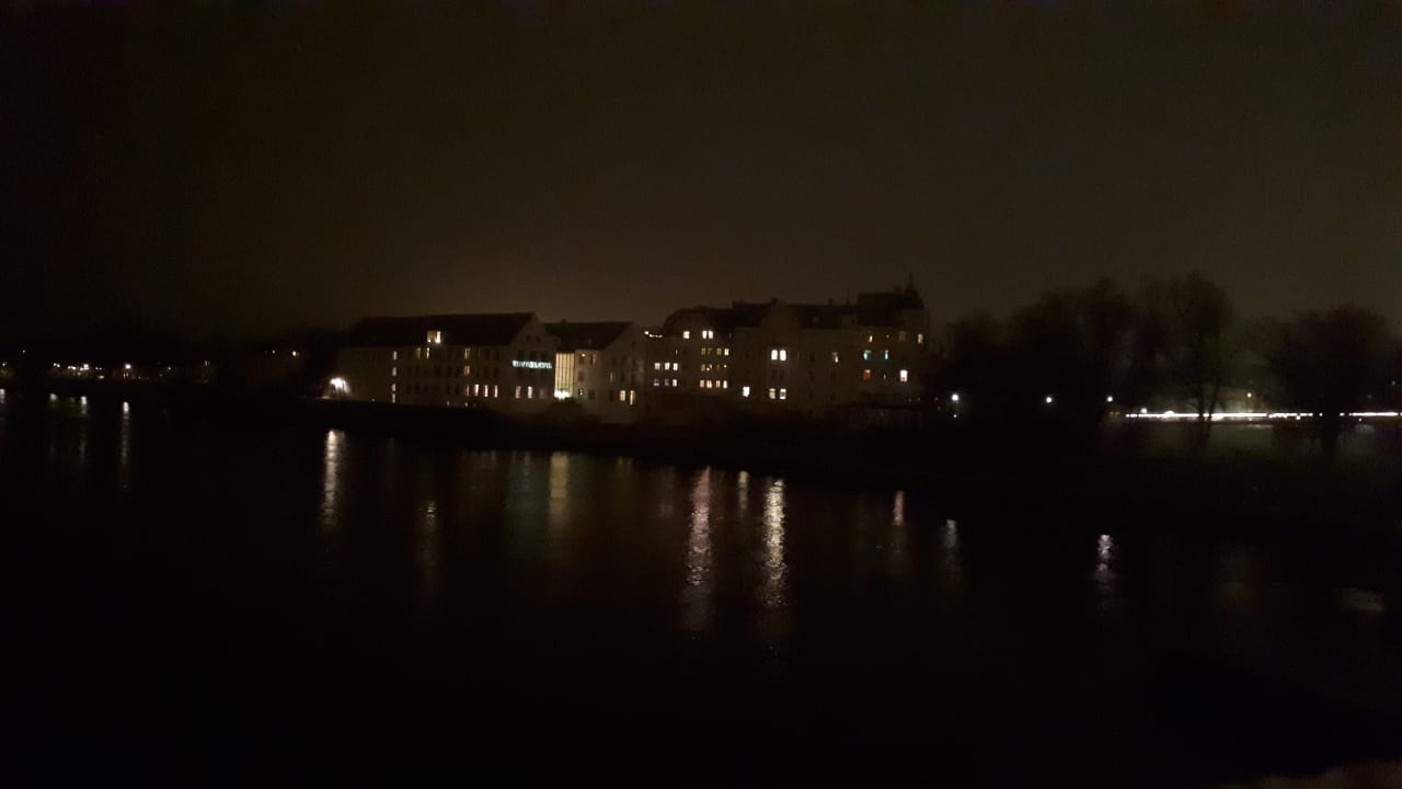 Ausblick Sorat Insel Hotel Regensburg