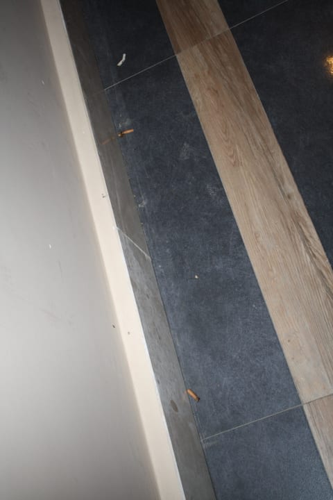 Fluraufgang zum Lift. Diese lagen mehrere Tage rum Wyndham Garden Lara