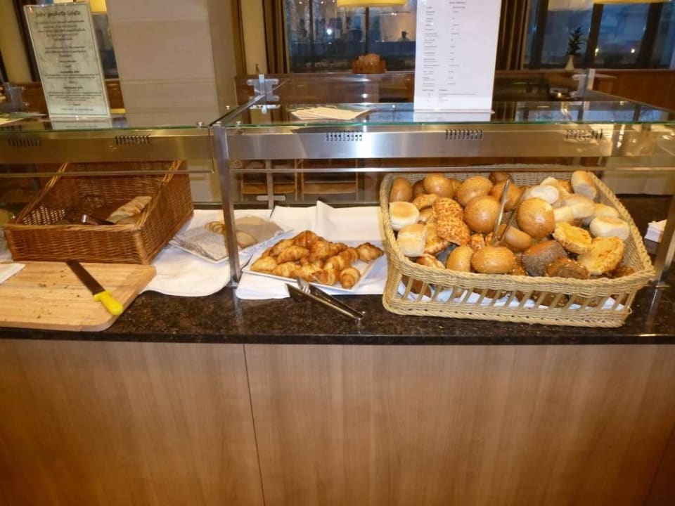 Teil des Büffet Frühst. und Abendessen Parkhotel Rügen