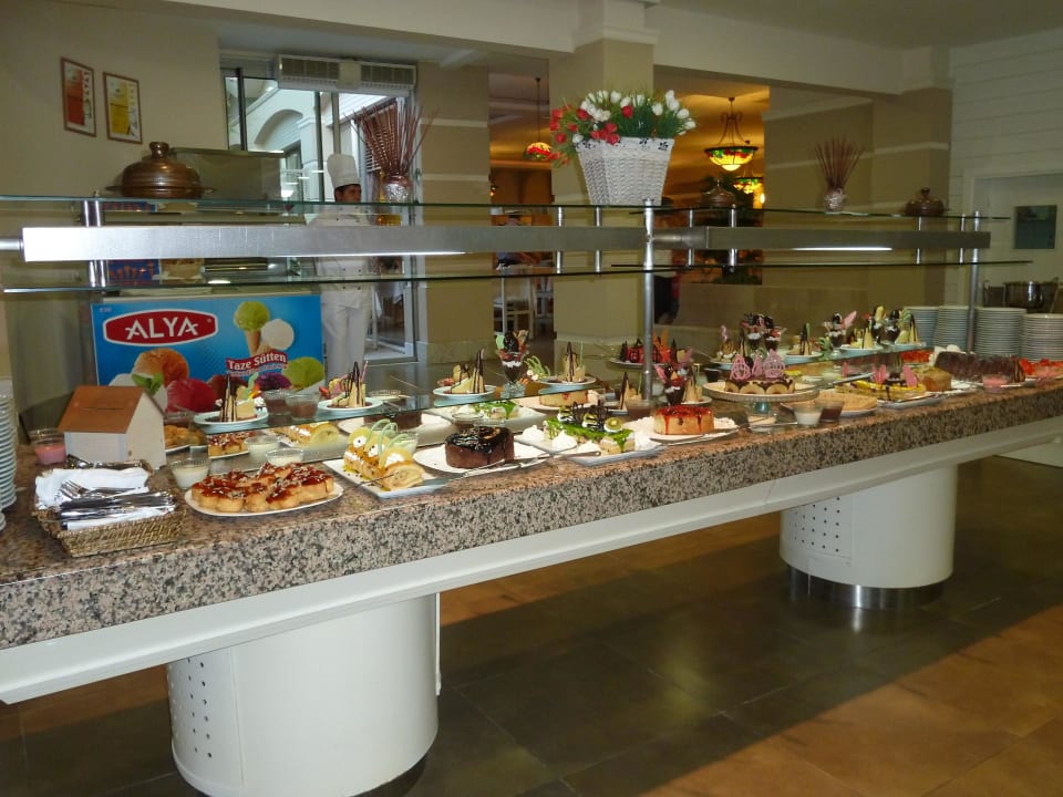 Toetjes Can Garden Beach