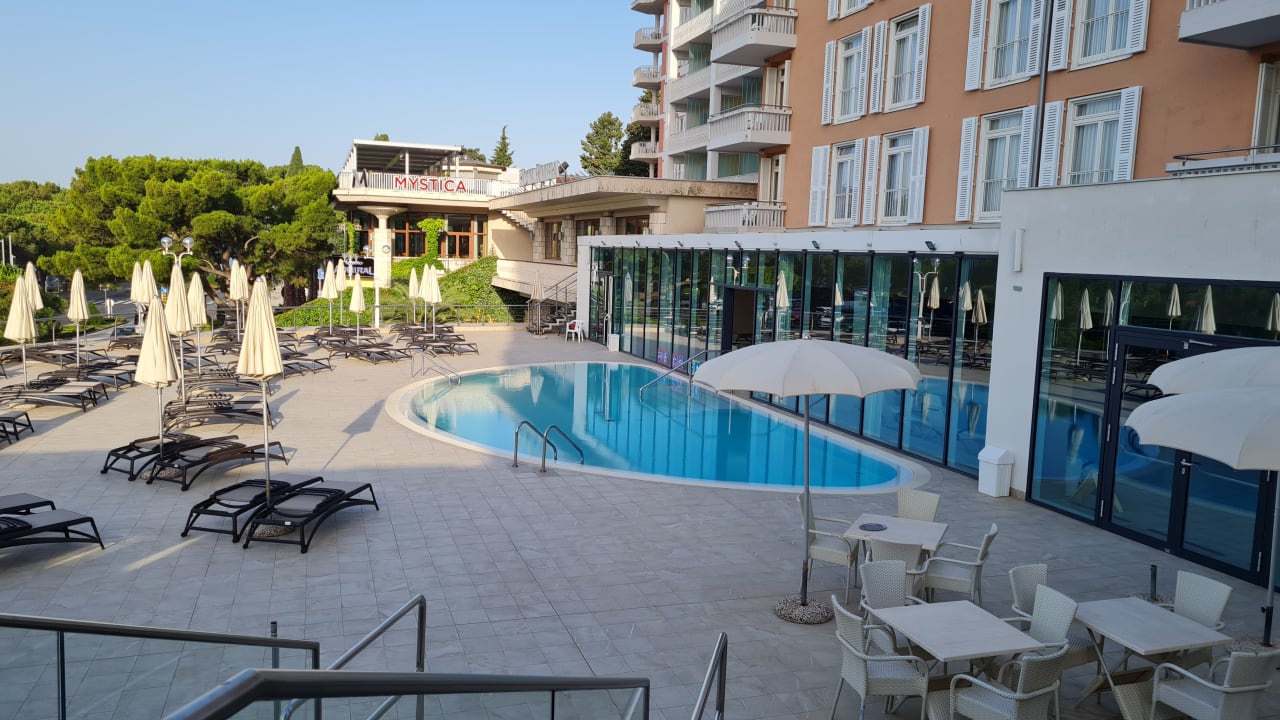 Pool Hotel Slovenija - LifeClass Hotels