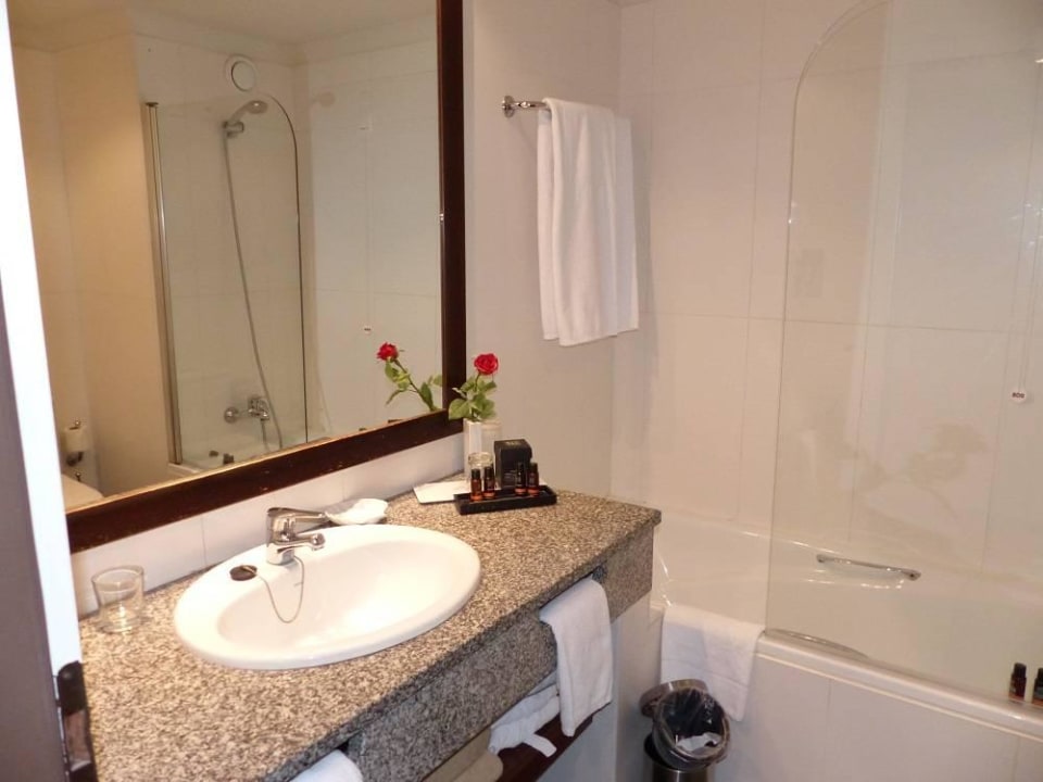 Bad Zimmer 466 PortoBay Falésia