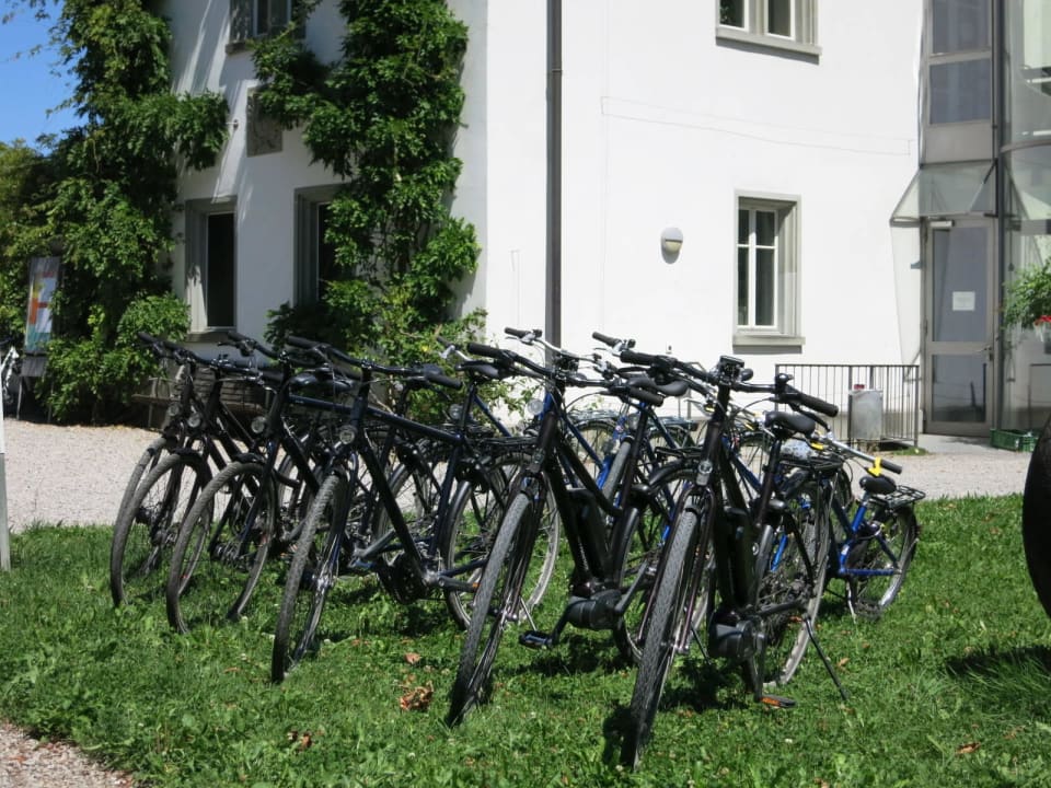 Hotelvelos und & E-Bikes zum Mieten Hotel Schloss Wartegg