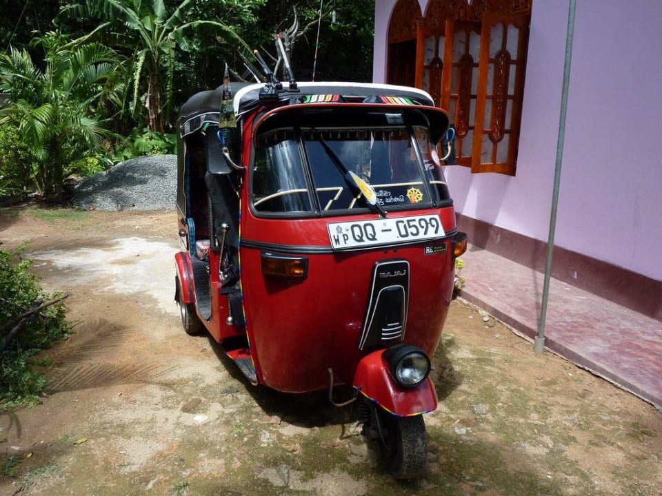 Samanthas Tuk Tuk Hotel Jetwing Tropical Villas