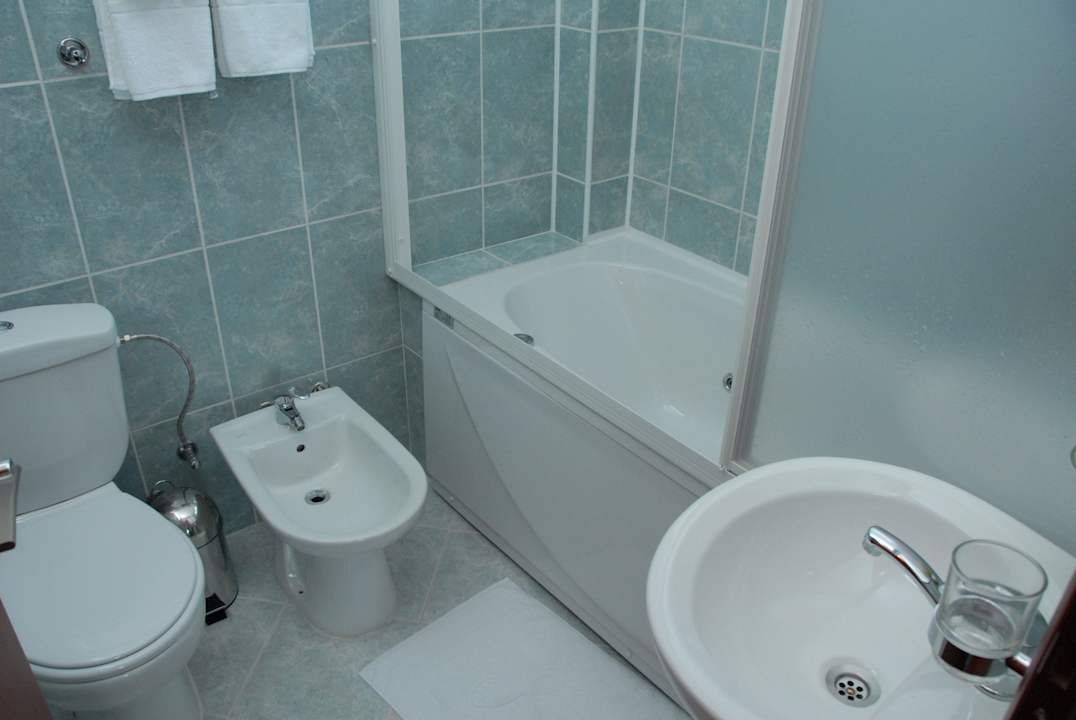 Bathroom Hotel Salida 1