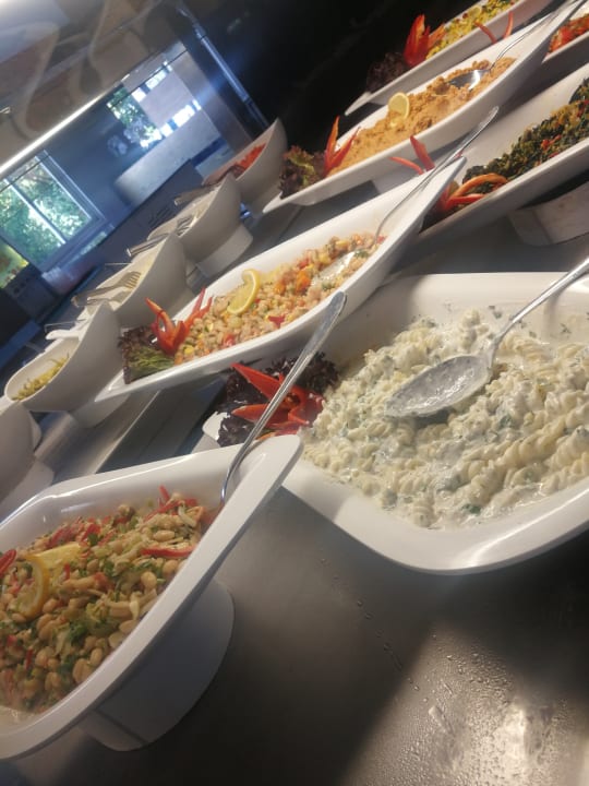 Gastro Serenis Hotel