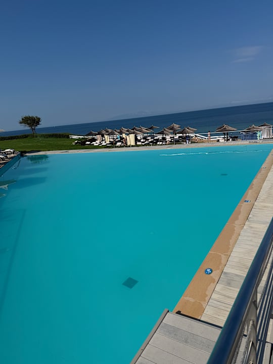 Pool Istion Club & Spa