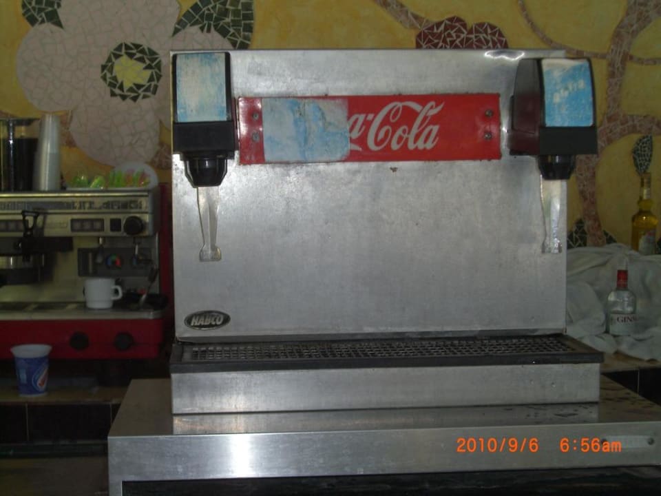 Wasserspender am Pool Hotel Villa Cuba