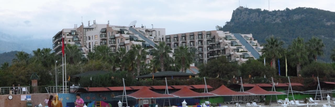 Hauptgebäude  Limak Limra Hotel & Resort