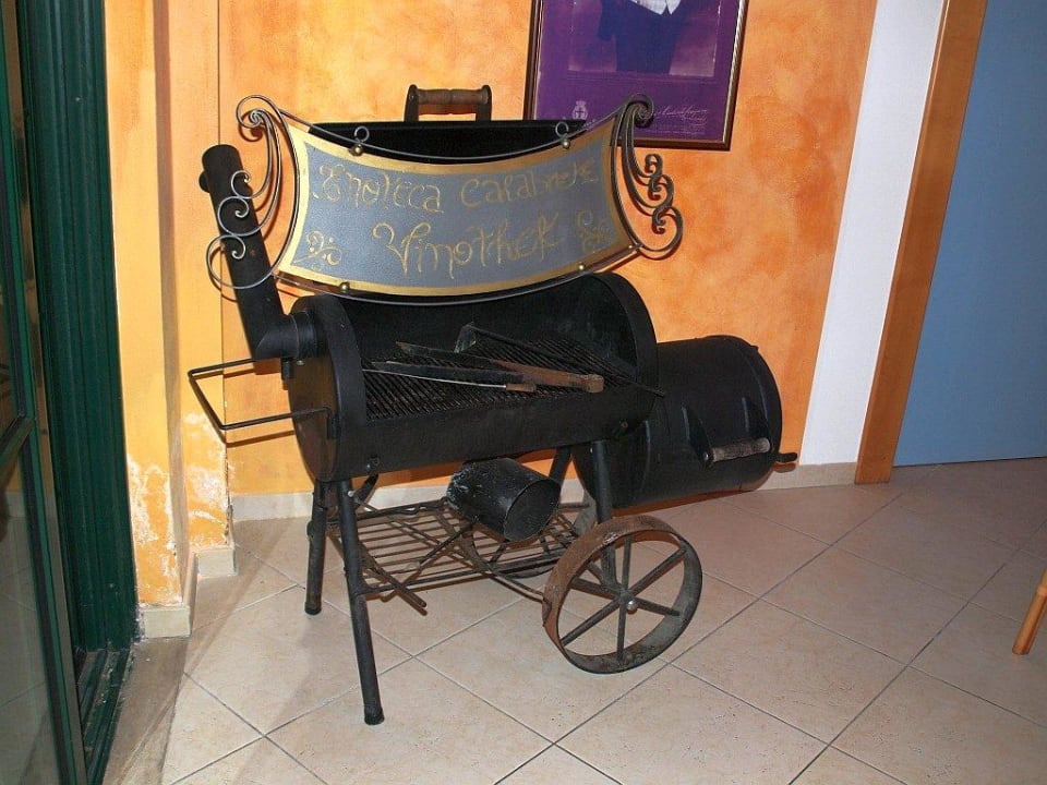 Enoteca wejście Falkensteiner Club Funimation Garden Calabria