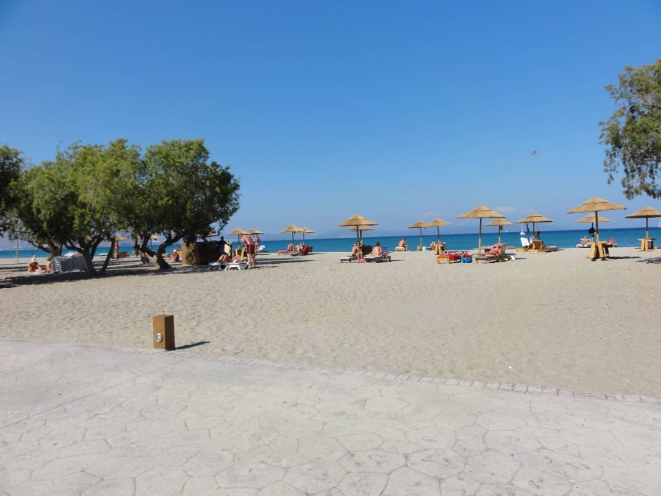 Hoteleigener schöner Strand Atlantis Hotel