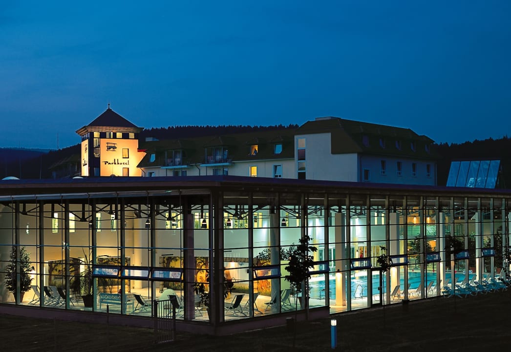 Außenansicht Parkhotel Weiskirchen