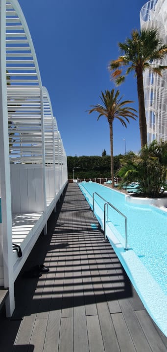 Pool Hotel Gold by Marina
