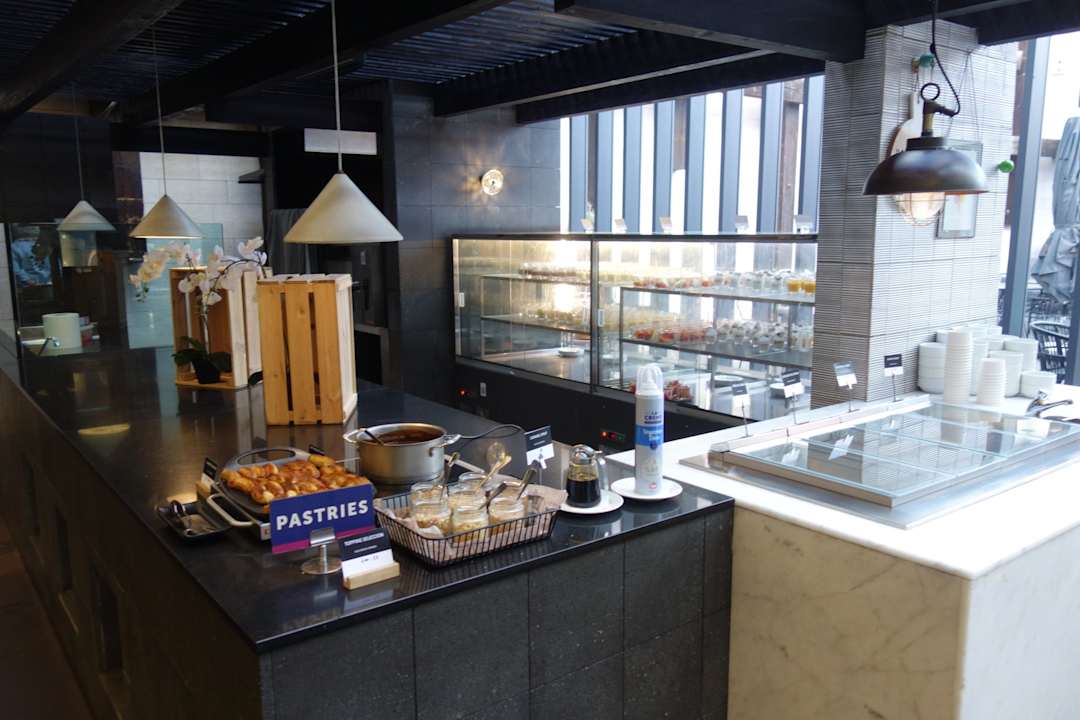 Gastro Salobre Hotel Resort & Serenity