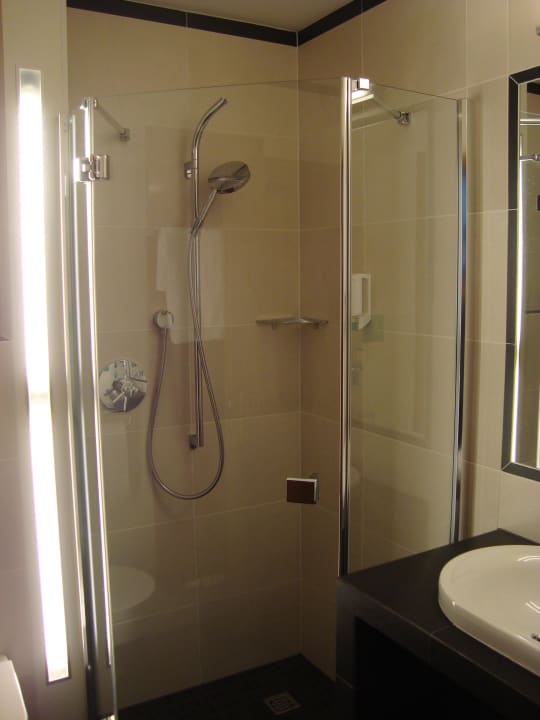 Bad im Zimmer Dolomit Hotel Fichtenhof