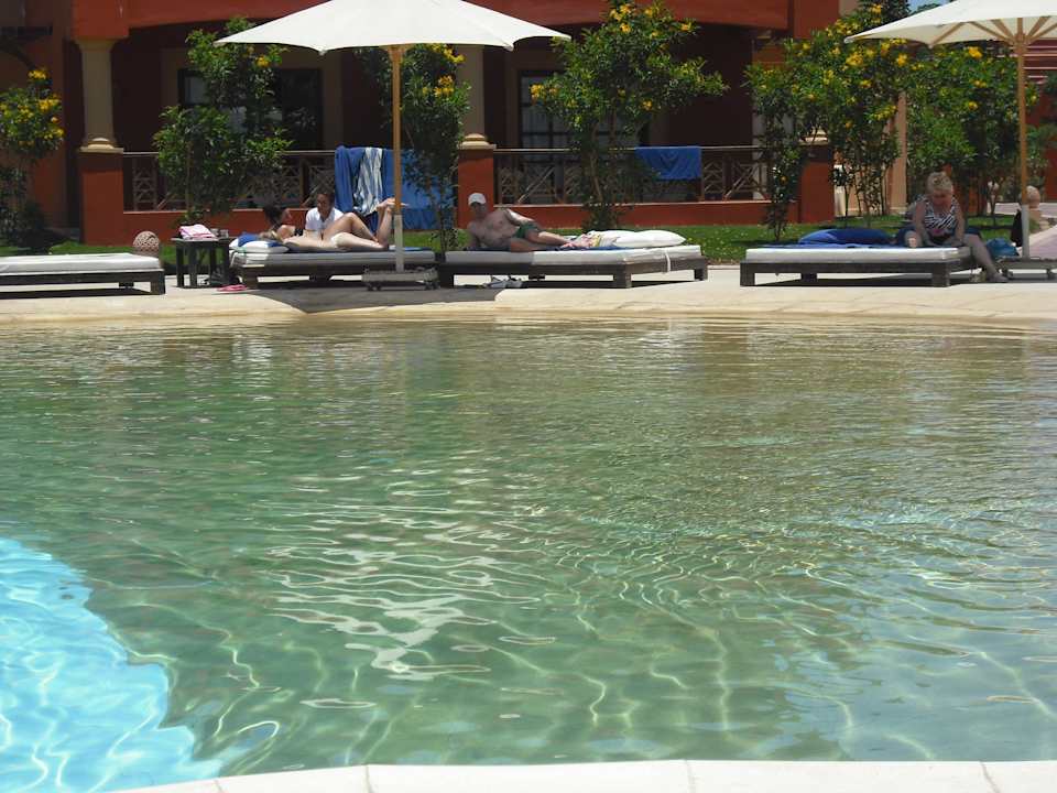 Pool im 400er Block Pickalbatros Alf Leila Wa Leila Resort - Neverland Hurghada