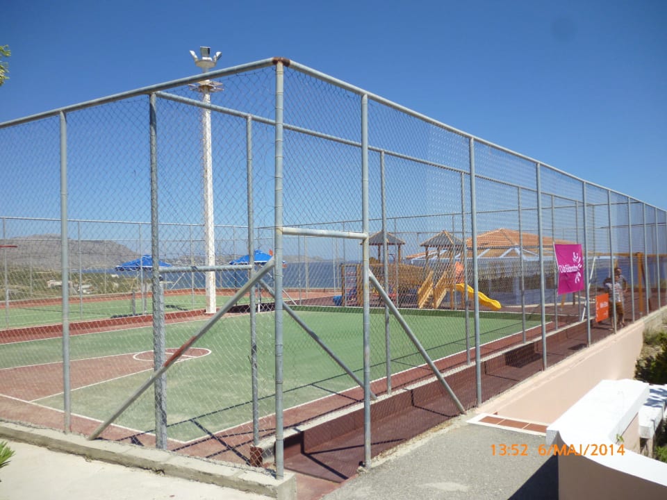 Kort tenisowy i boisko do koszykówki Mitsis Rodos Village