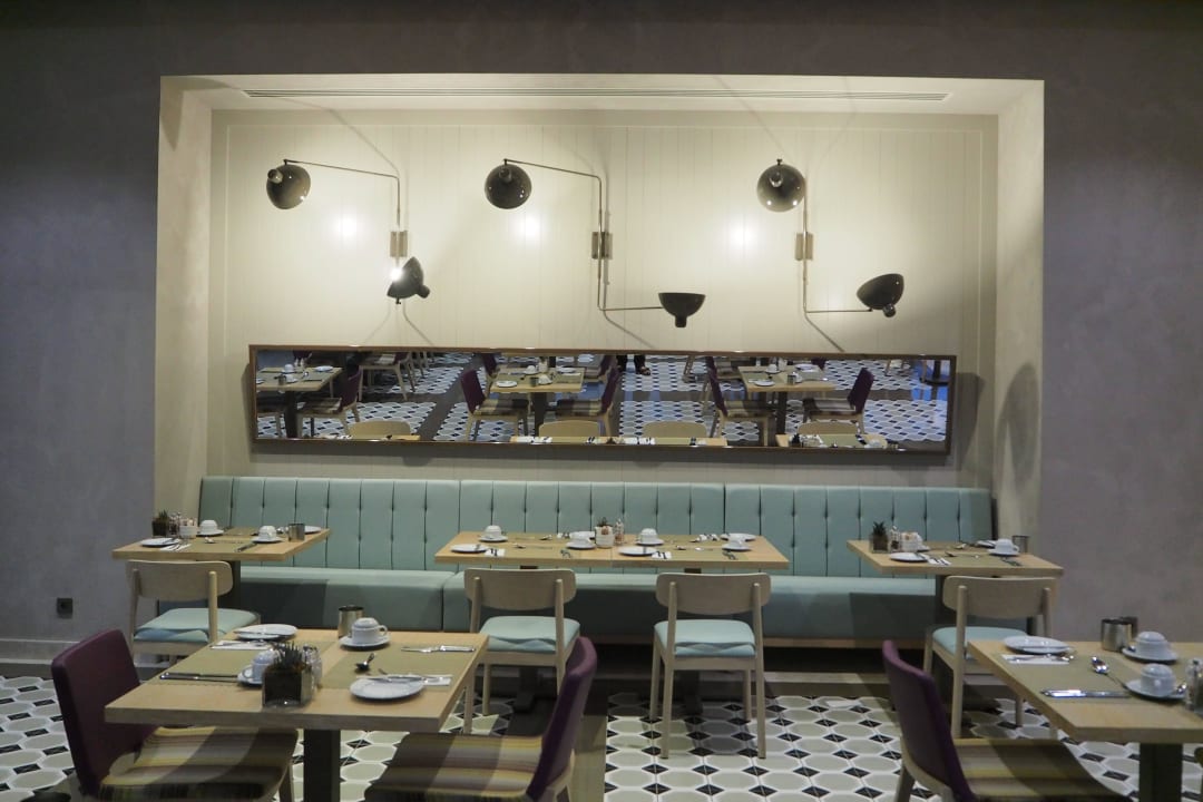 Restaurant Acanthus Cennet Barut Collection