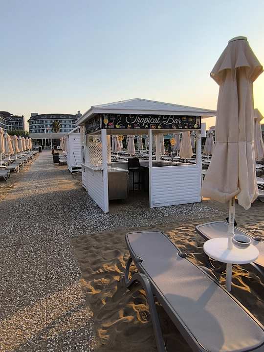 Strand Commodore Elite Suites & Spa - Adults only