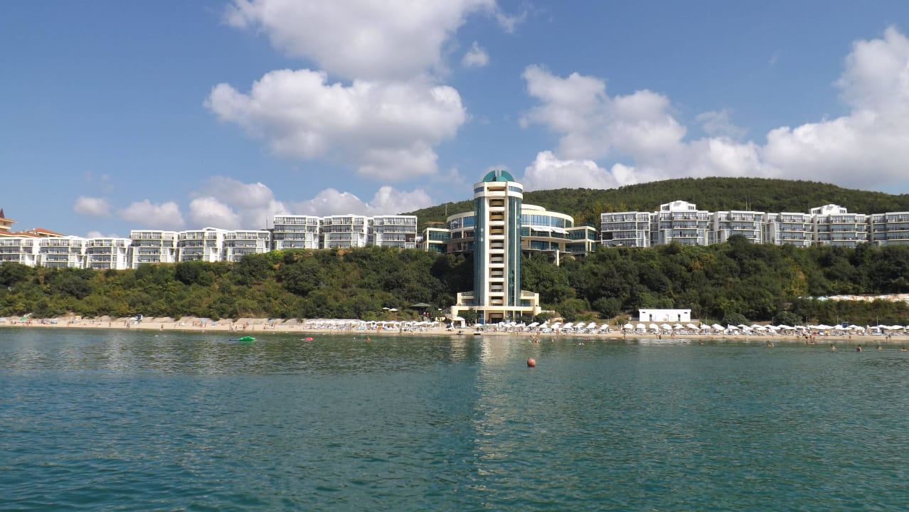 Blick vom Meer rechts Paradise Beach Hotel