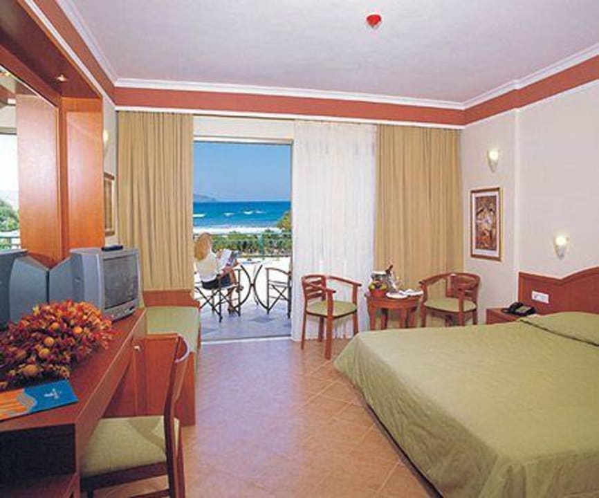 Zimmer Hydramis Palace Beach Resort