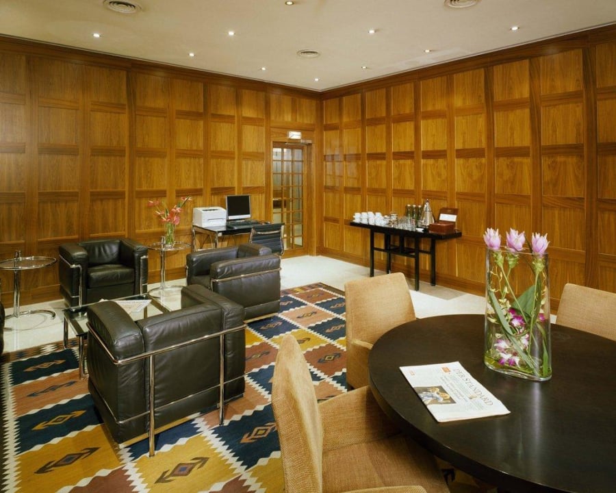 Business Lounge K+K Palais Hotel