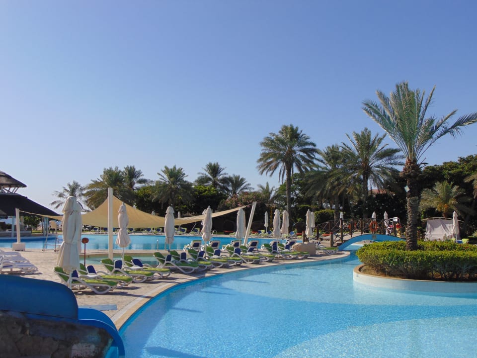 Pool Fujairah Rotana Resort & Spa