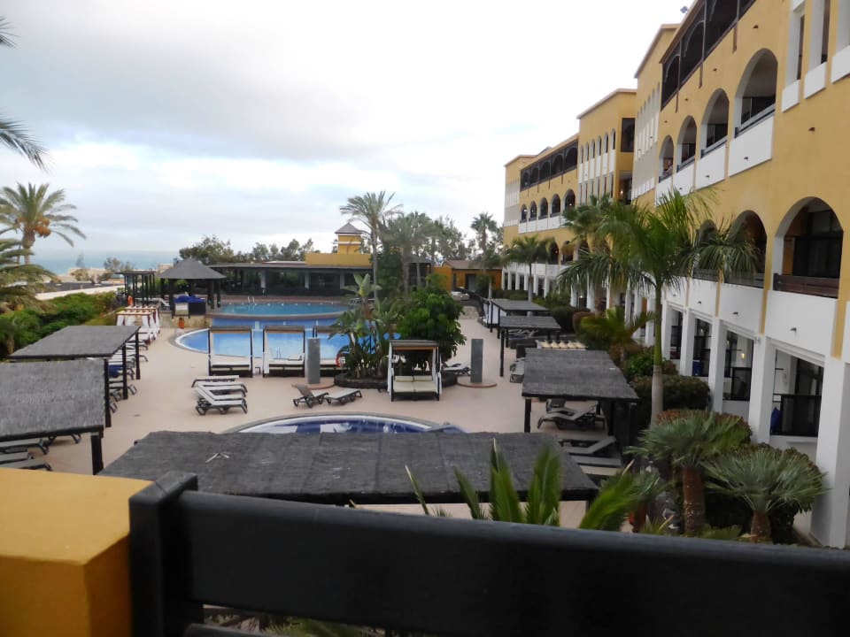 Aussicht zum Premiumclub vom Haupthaus Occidental Jandía Royal Level - Adults only
