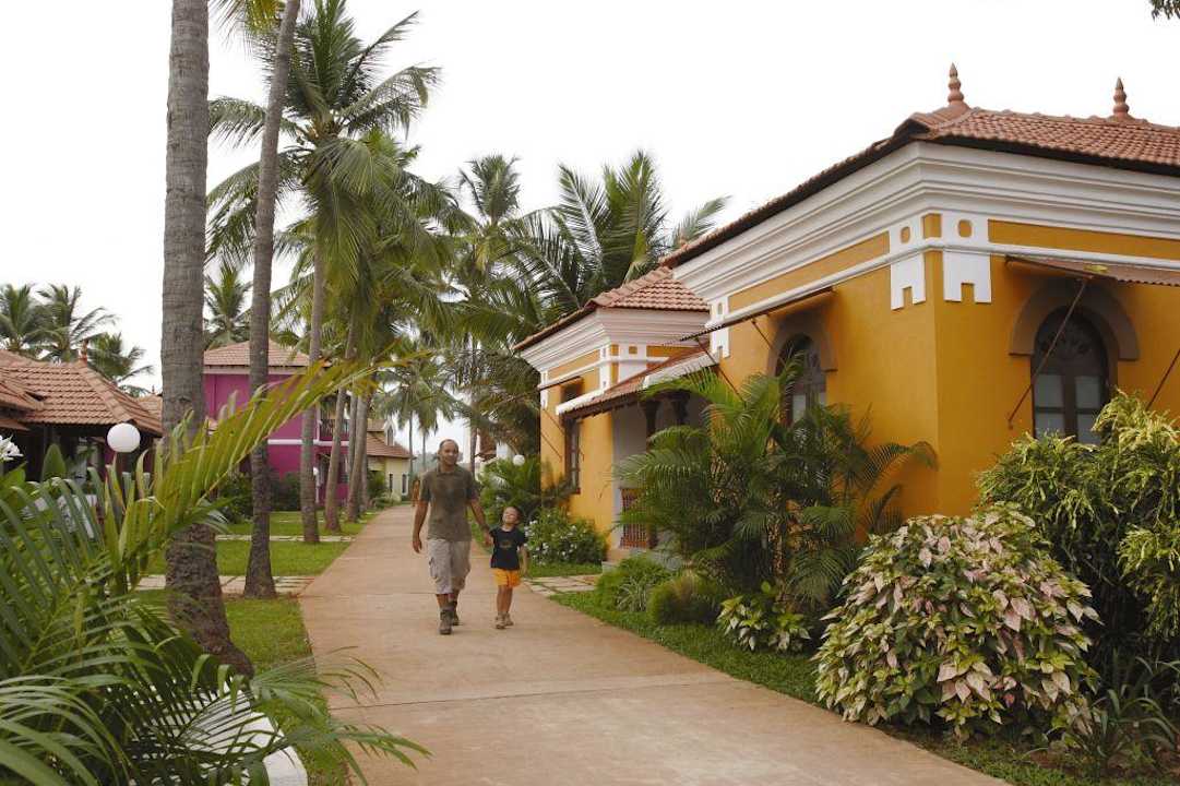 Pathway-Orange Cottage Mercure Goa Devaaya Retreat