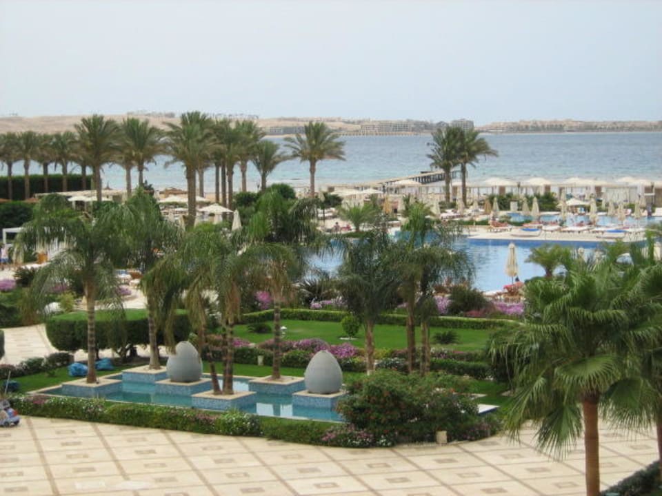 Gepflegte Poolanlage Premier Le Reve Hotel & Spa