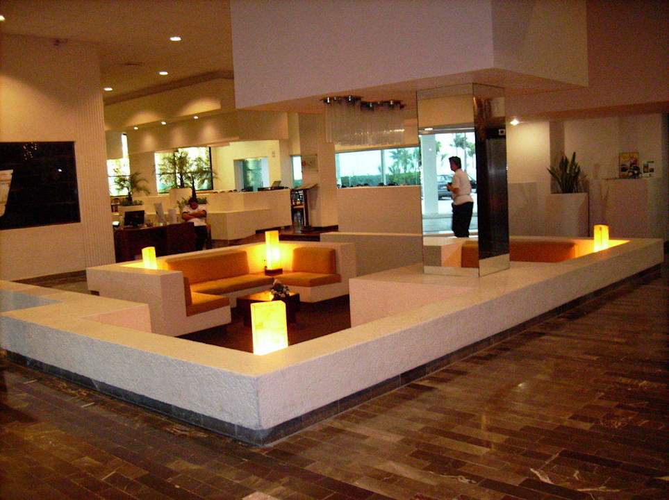 Lobby Gamma de Fiesta Inn Campeche Malecon