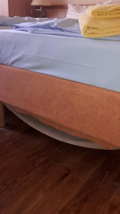 Bett  Ferienwohnungen Ferienpark Weissenhäuser Strand