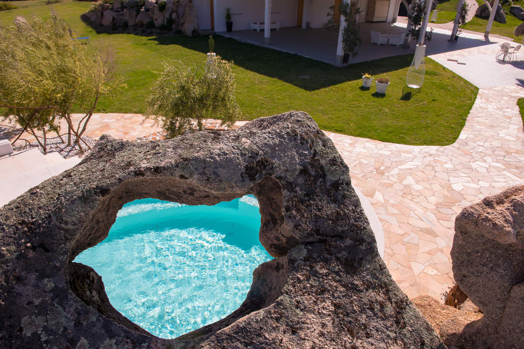 Pool Hotel Ollastu