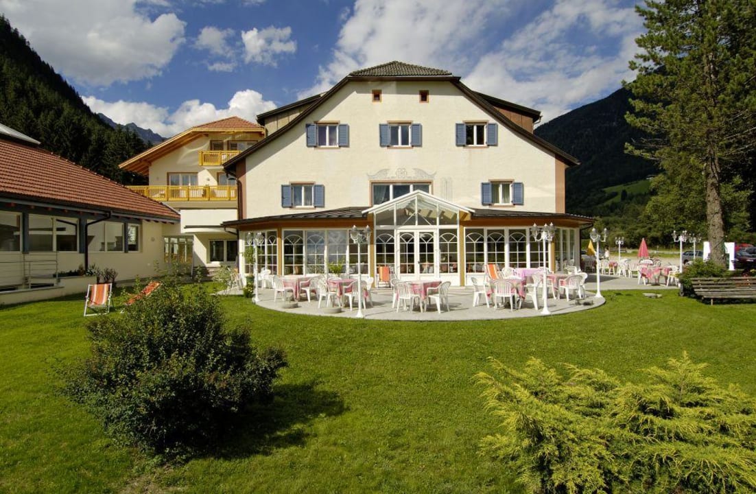 Outside picture Hotel Bad Salomonsbrunn