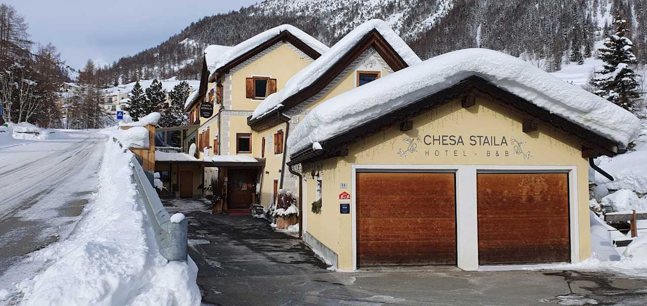 Außenansicht Chesa Staila Hotel - B&B