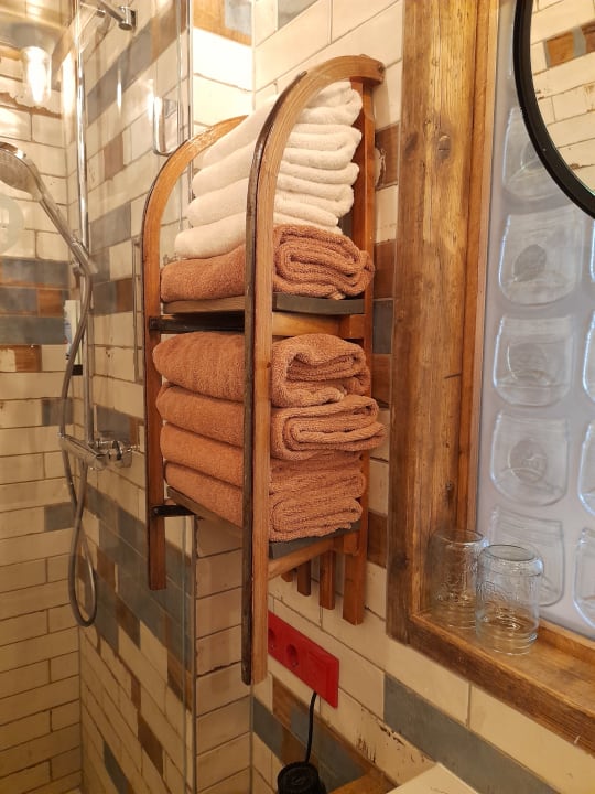 Zimmer Alles Paletti Karls Upcycling Hotel