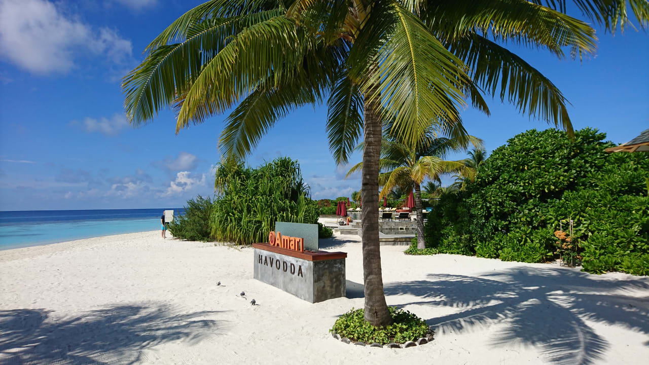 Lobby - Strand - Poolbereich NH Collection Maldives Havodda Resort