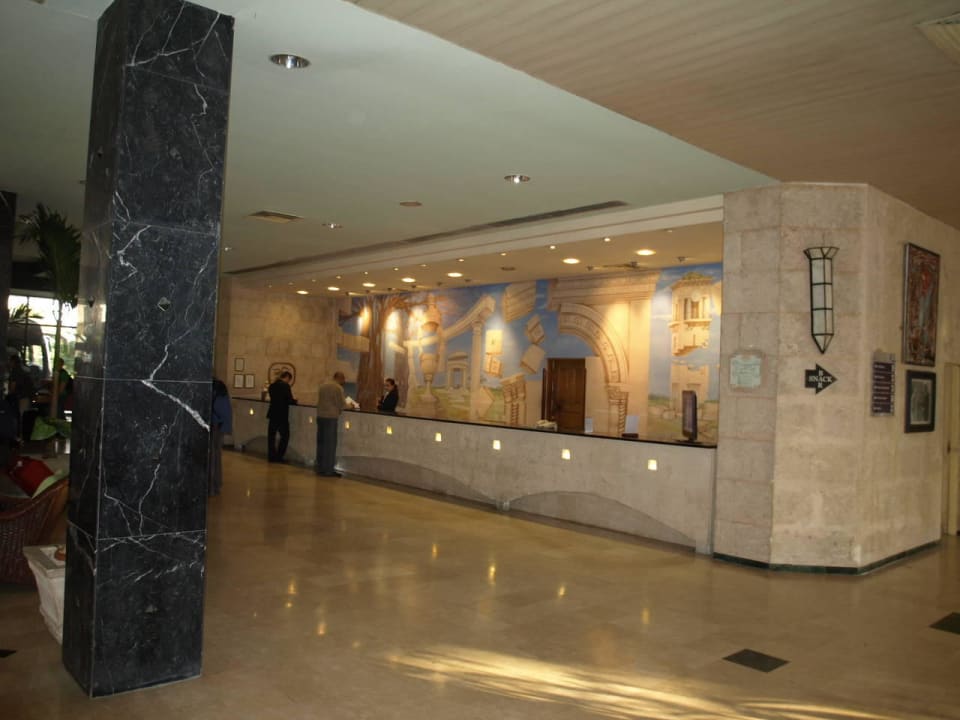 Rezeption Memories Miramar Havana