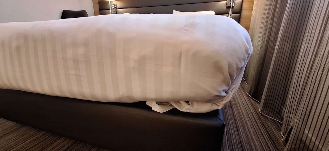 Zimmer MOXY Frankfurt Airport