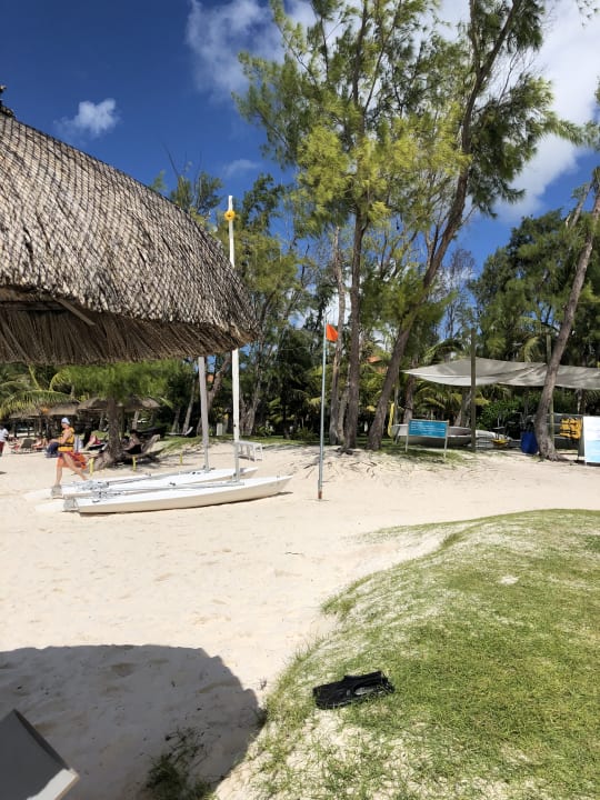 Strand Crystals Beach Resort Belle Mare, a member of Radisson Individuals