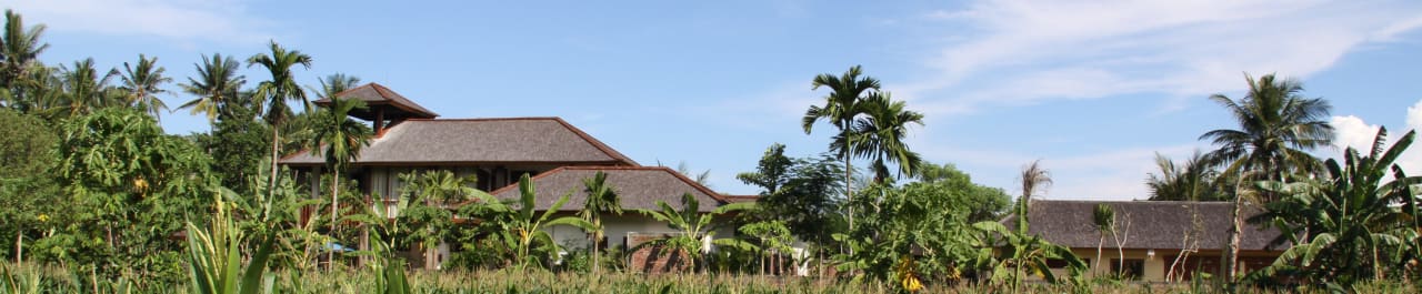 Rumah Isah - Außenansicht  Nusa Indah Bungalows & Villa